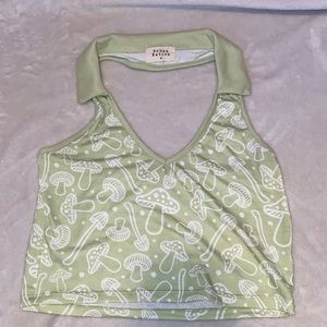woman’s crop top